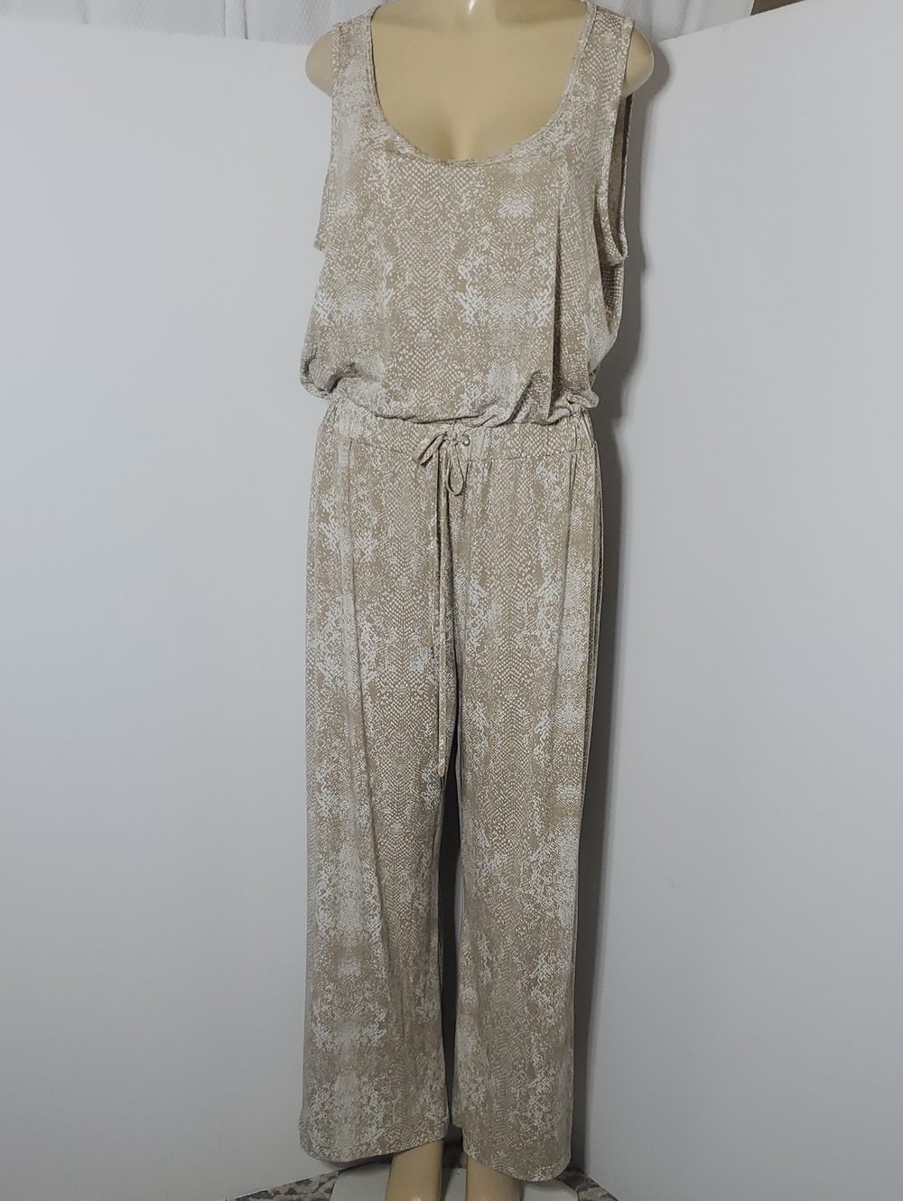 Juicy Couture Women's Beige Snake-Print Sleeveless Jumpsuit Size L